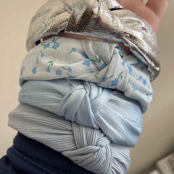 NWOT headbands 💙🩵🤍 - Picture 2 of 3